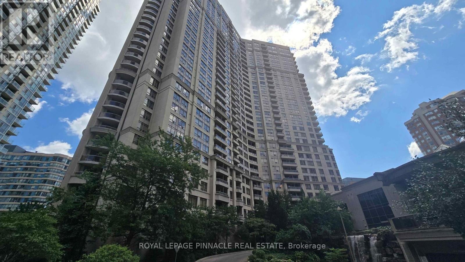 2801-3880 Duke Of York Boulevard, Mississauga, ON, L5B 4M7