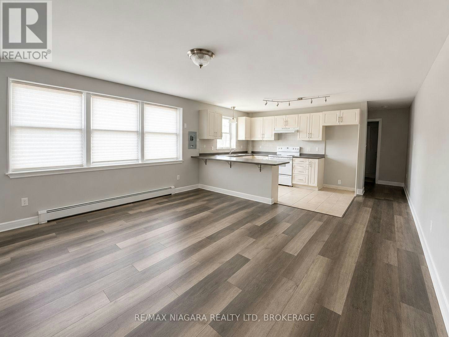 6-143 Westchester Crescent, St. Catharines, ON, L2P 2N8 - 3