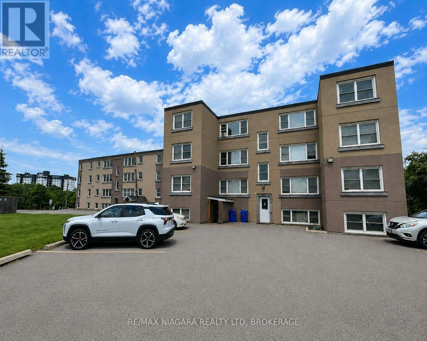 6-143 Westchester Crescent, St. Catharines, ON, L2P 2N8 - 2