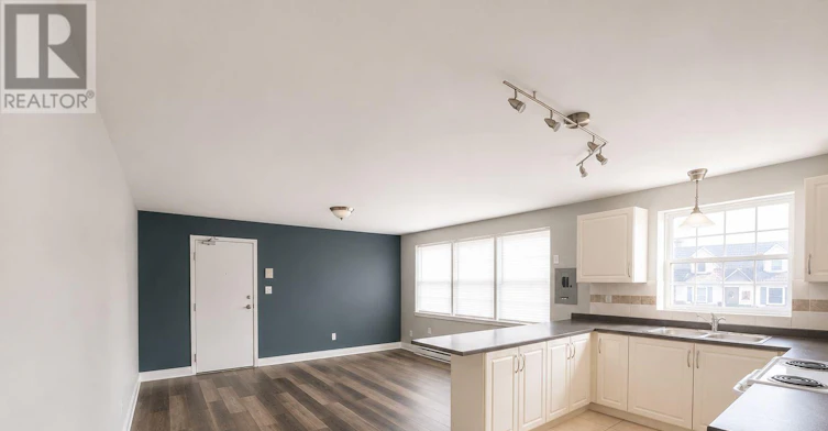 6-143 Westchester Crescent, St. Catharines, ON, L2P 2N8 - 5