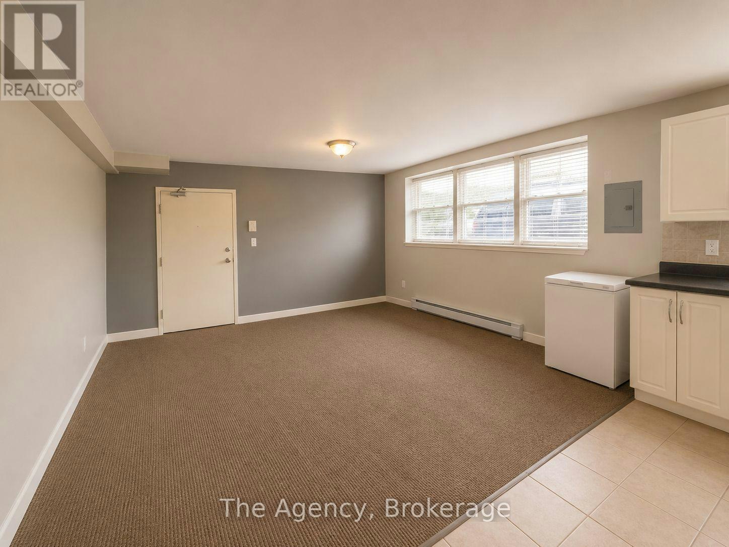 2-143 Westchester Crescent, St. Catharines, ON, L2P 2N8 - 5