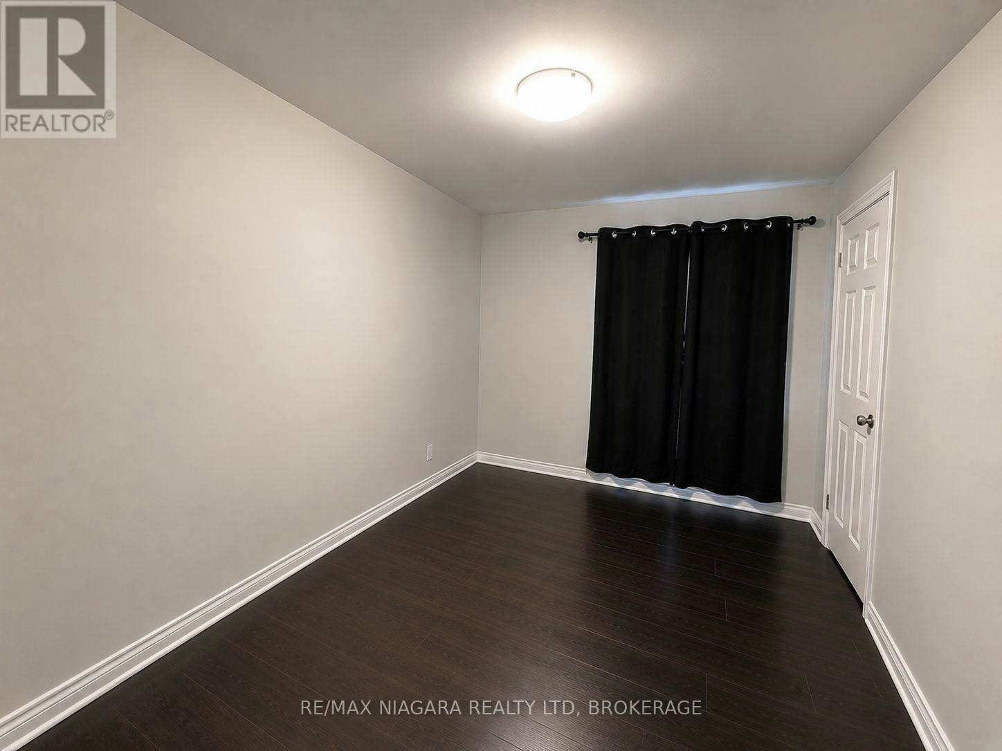 5-143 Westchester Crescent, St. Catharines, ON, L2P 2N8 - 7