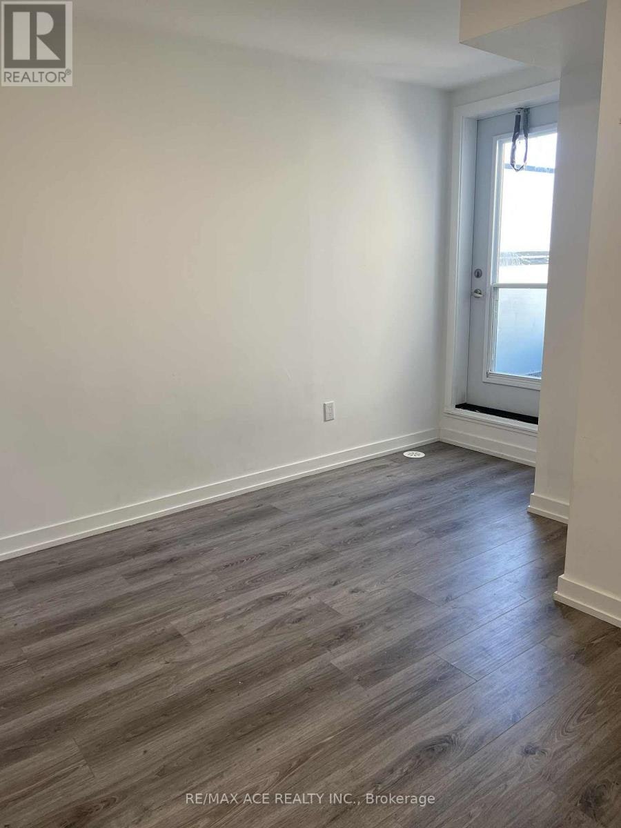 105-3686 St Clair Avenue E, Toronto, ON, M1M 0E4 - 8