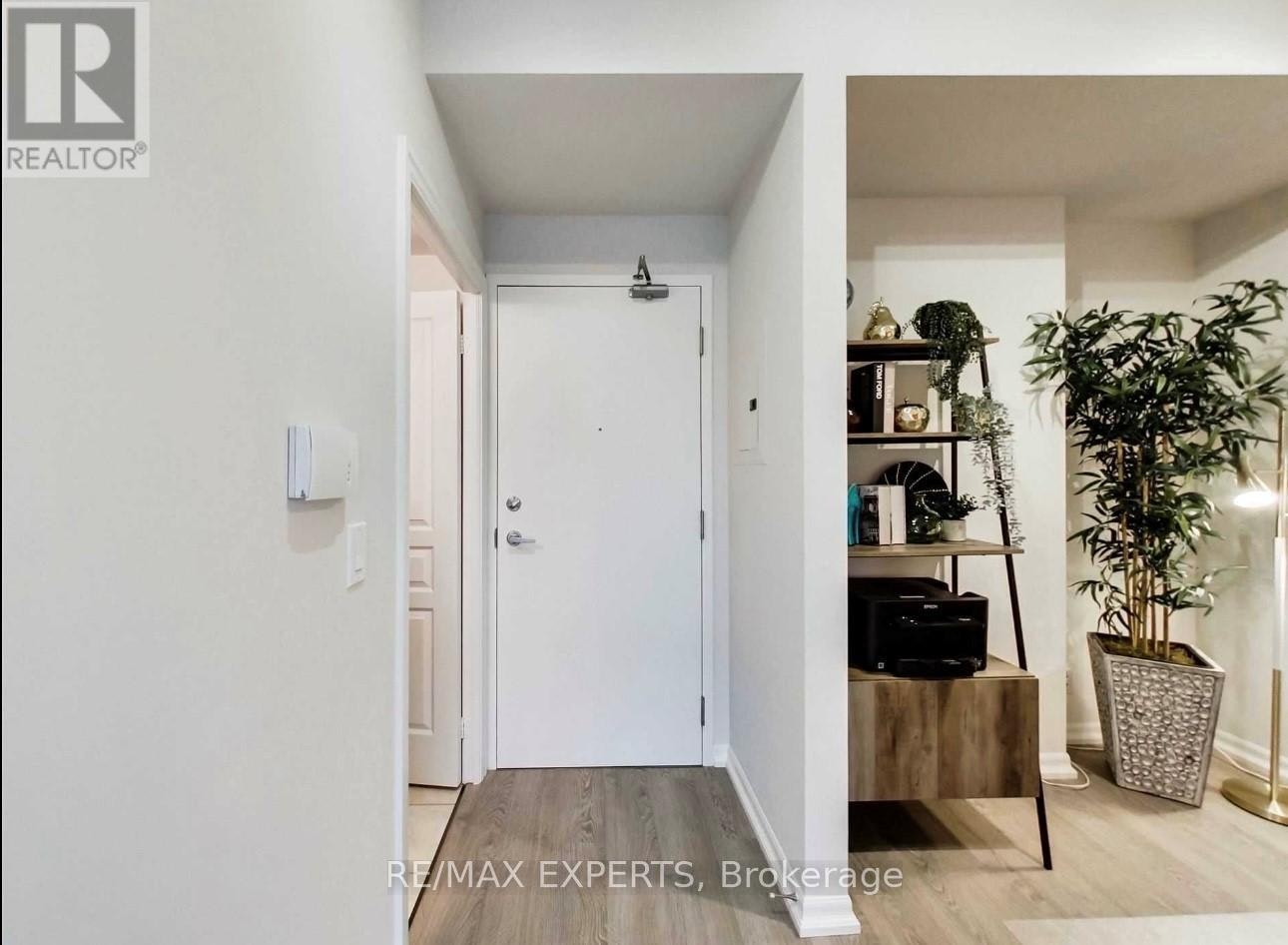 722-220 Burnhamthorpe Road W, Mississauga, ON, L5B 4N4 - 28