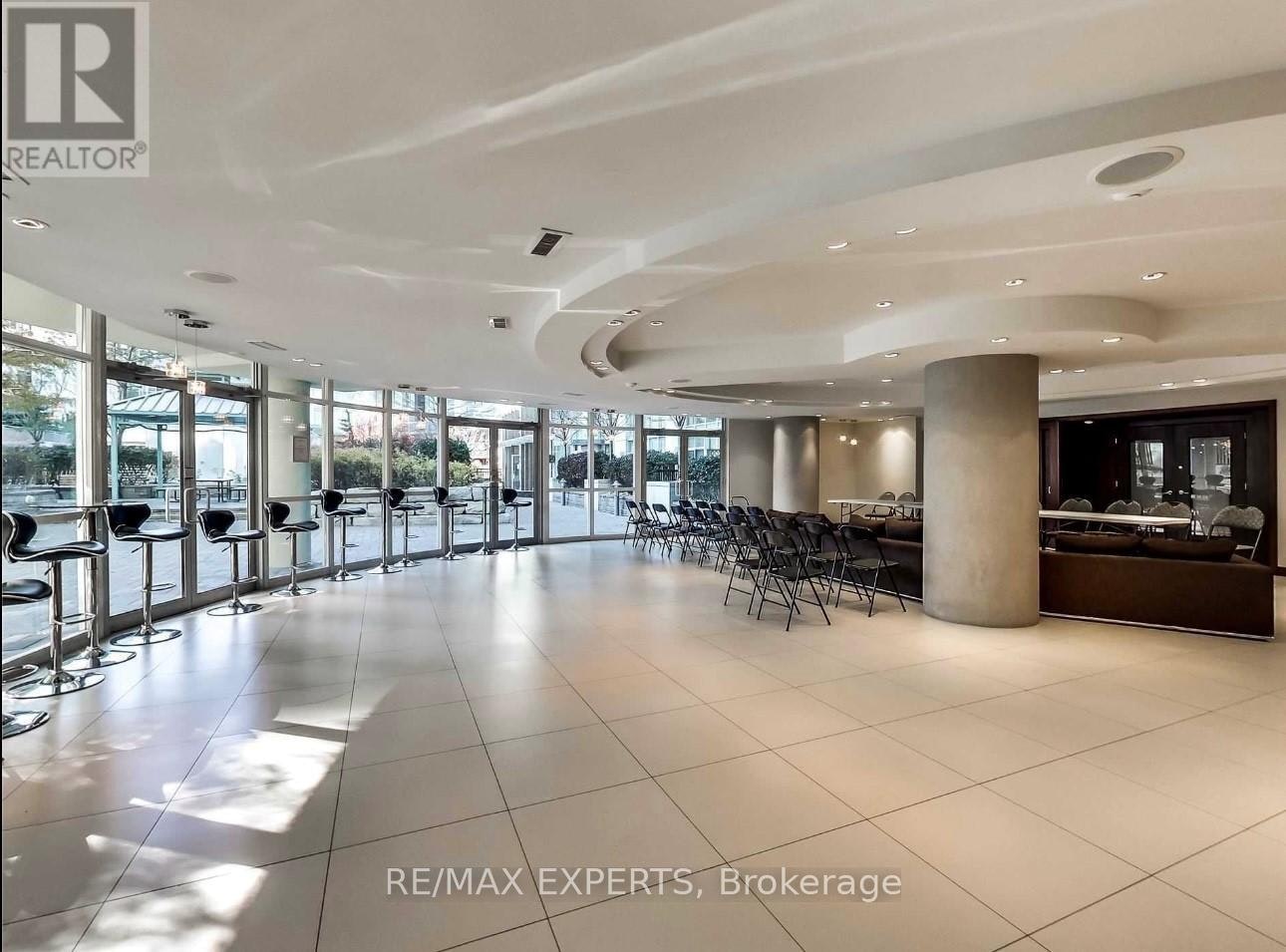 722-220 Burnhamthorpe Road W, Mississauga, ON, L5B 4N4 - 34