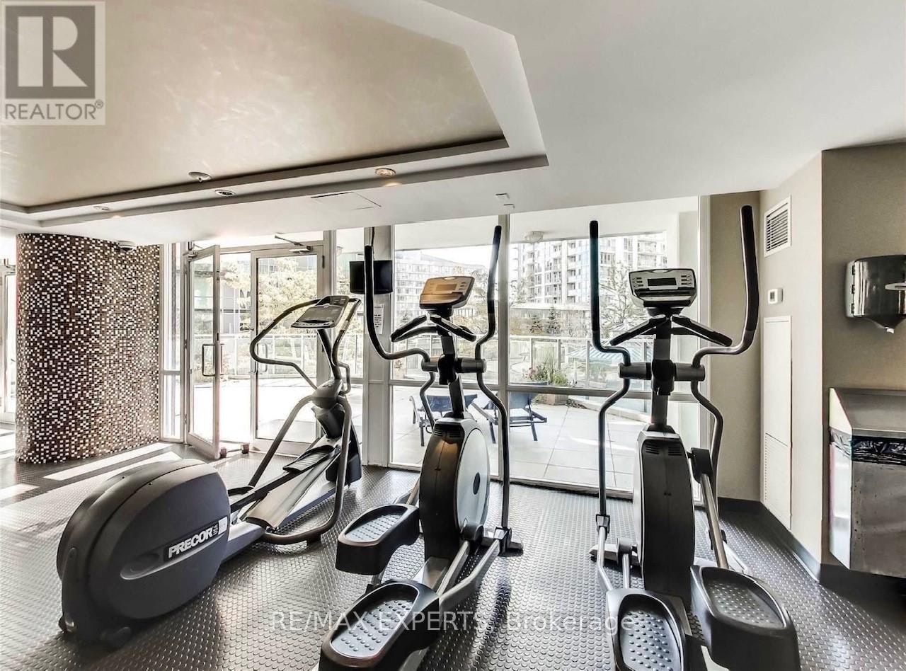 722-220 Burnhamthorpe Road W, Mississauga, ON, L5B 4N4 - 35