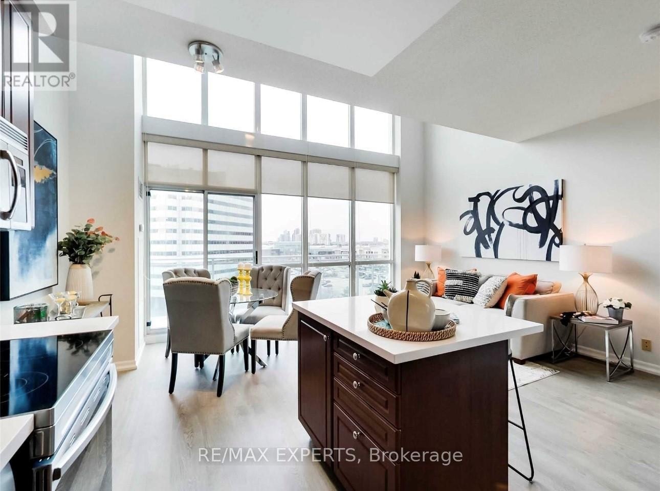722-220 Burnhamthorpe Road W, Mississauga, ON, L5B 4N4 - 11