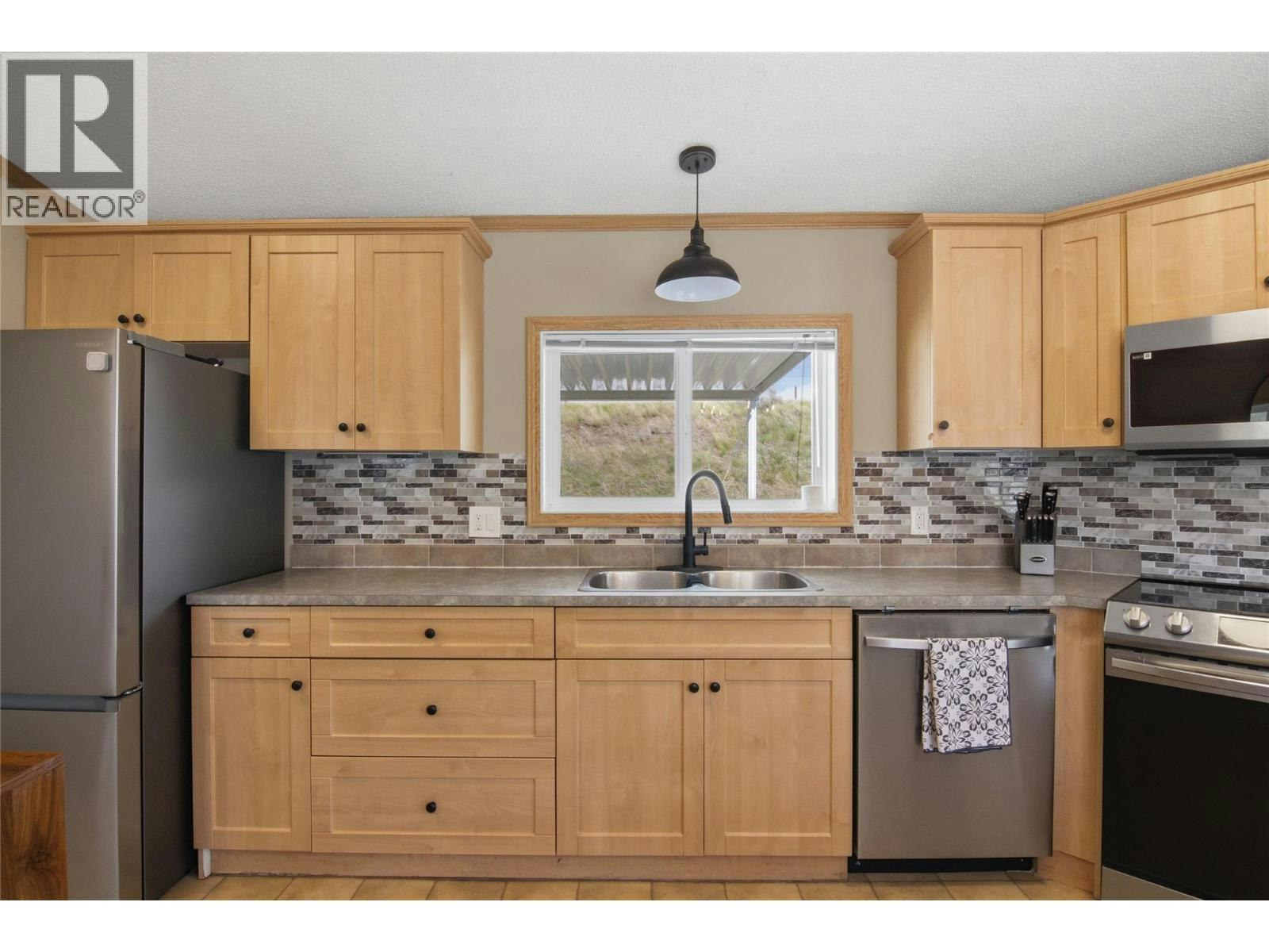 8-2815 Princeton Kamloops Highway, Kamloops, BC, V0E 2A0 - 5