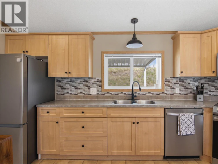 8-2815 Princeton Kamloops Highway, Kamloops, BC, V0E 2A0 - 5
