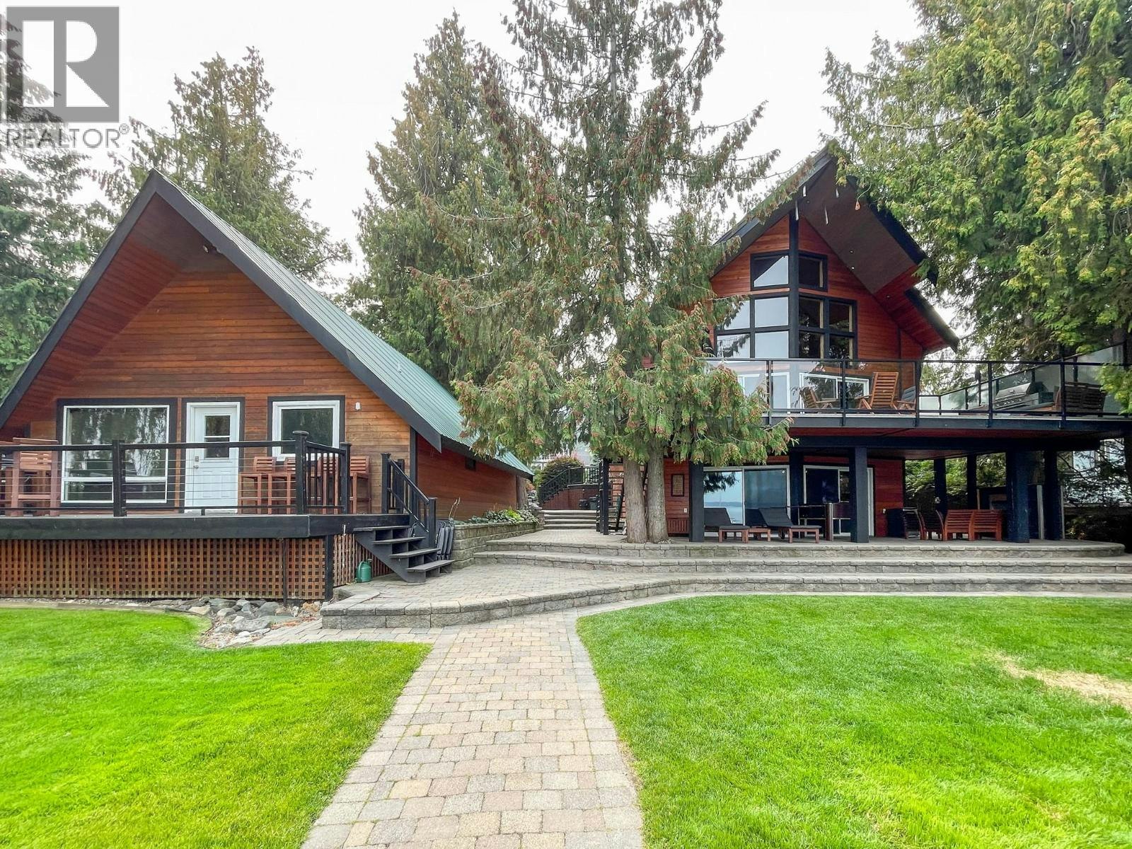 3075 Waverly Rd. Road, Sorrento, BC, V0E 2W1