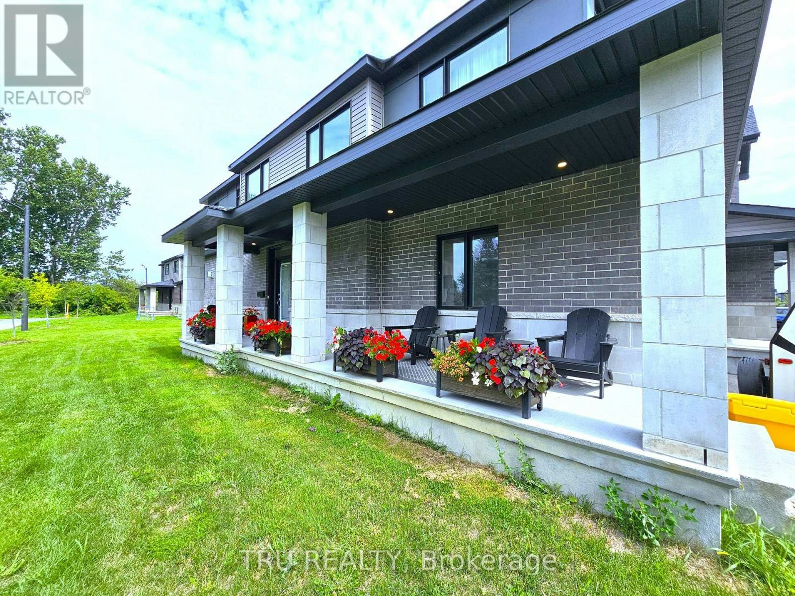 332 Makobe Lane, Ottawa, ON, K4M 0M1 - 4