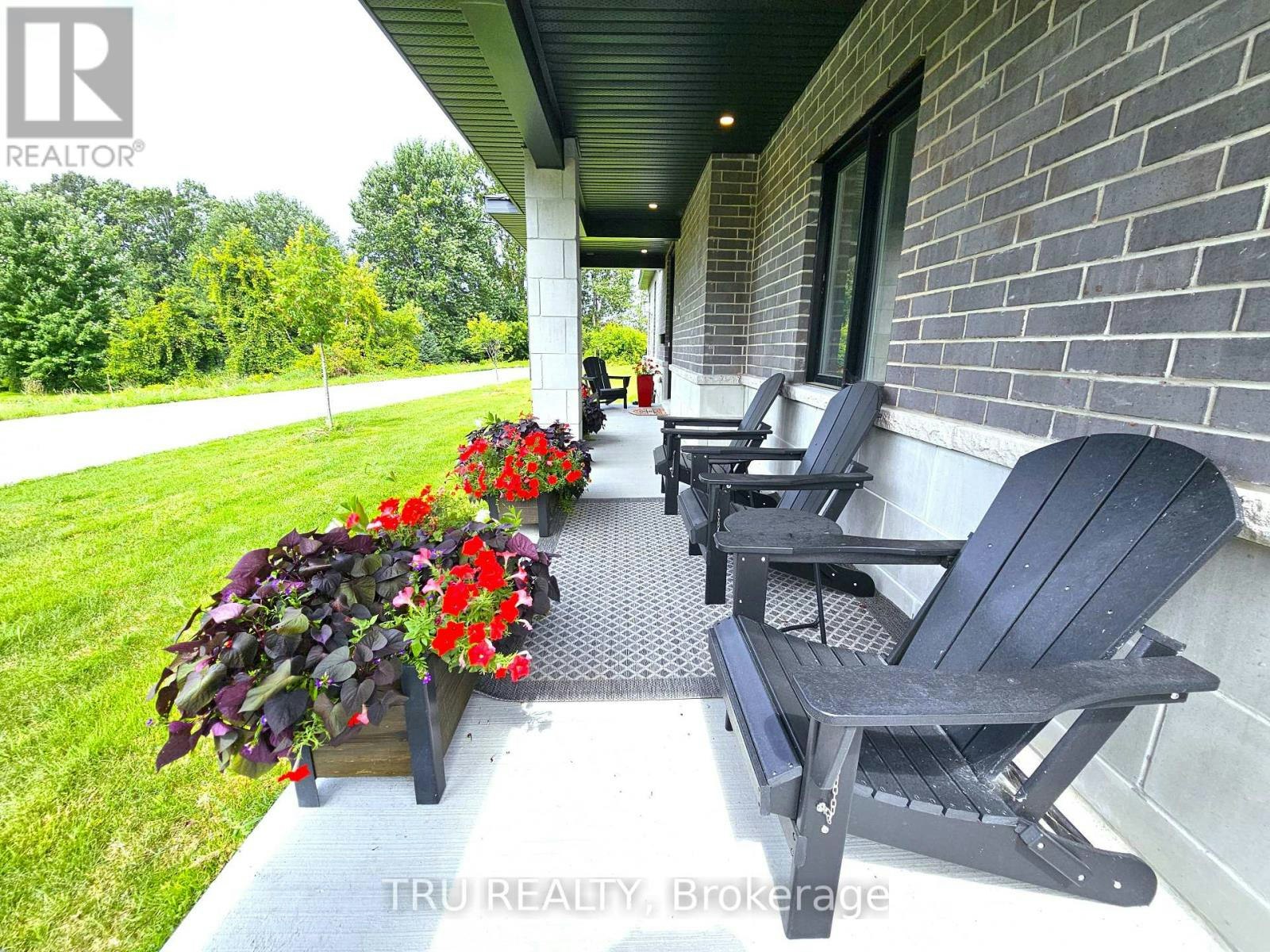 332 Makobe Lane, Ottawa, ON, K4M 0M1 - 5