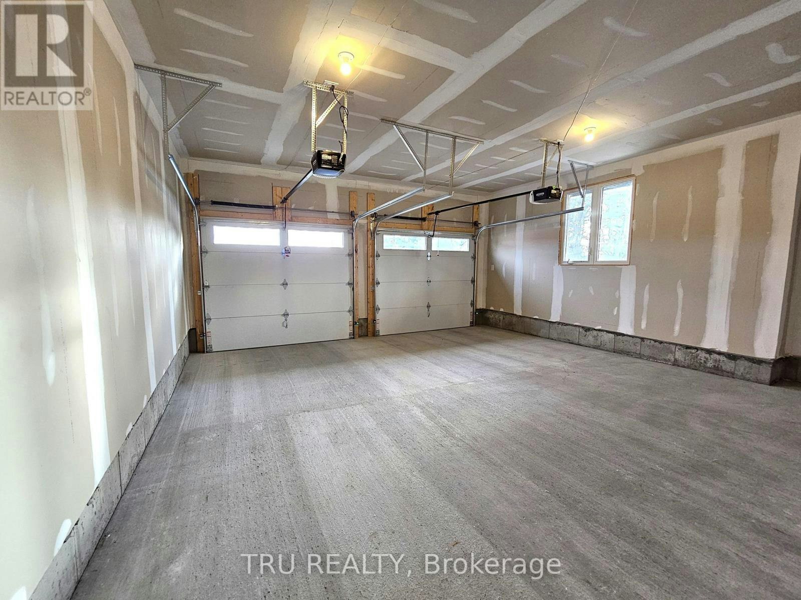332 Makobe Lane, Ottawa, ON, K4M 0M1 - 12