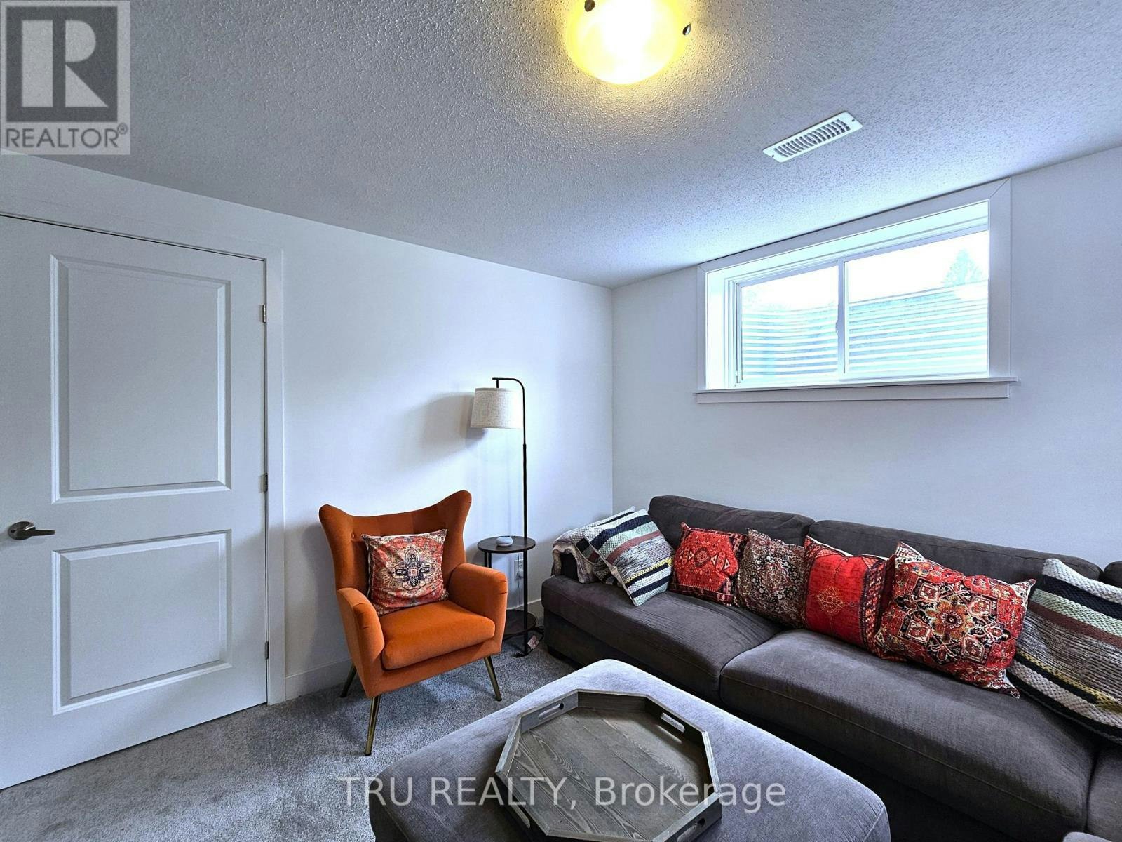 332 Makobe Lane, Ottawa, ON, K4M 0M1 - 29