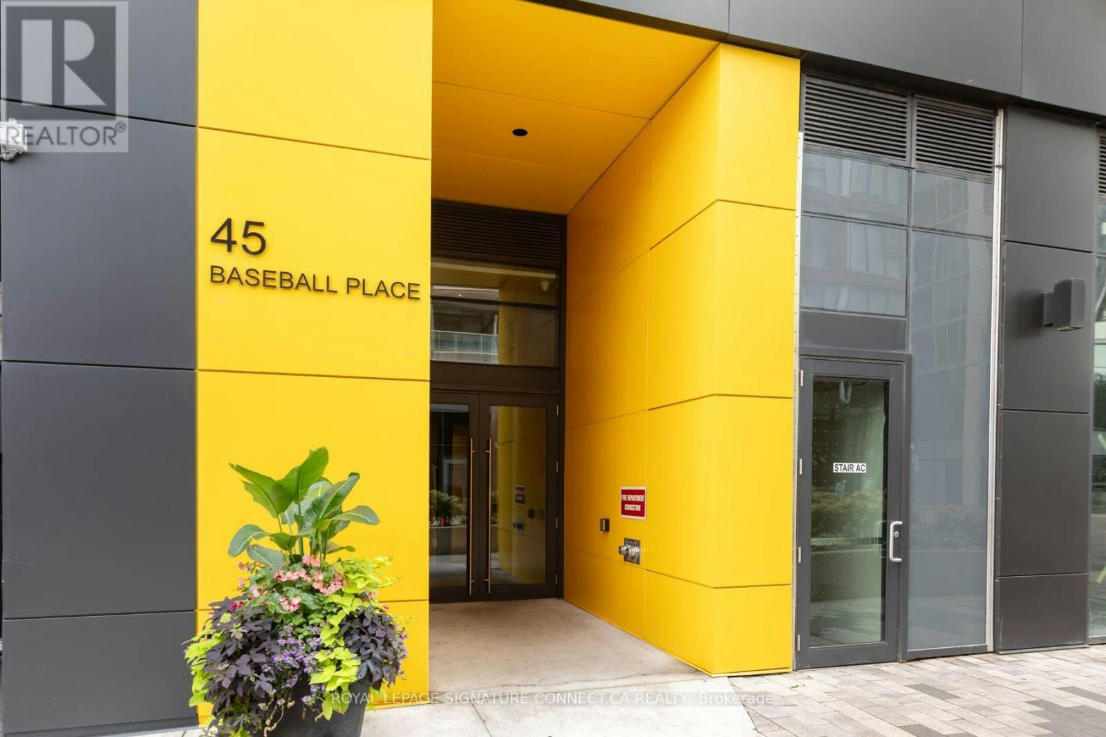 902-45 Baseball Place, Toronto, ON, M4M 0H1