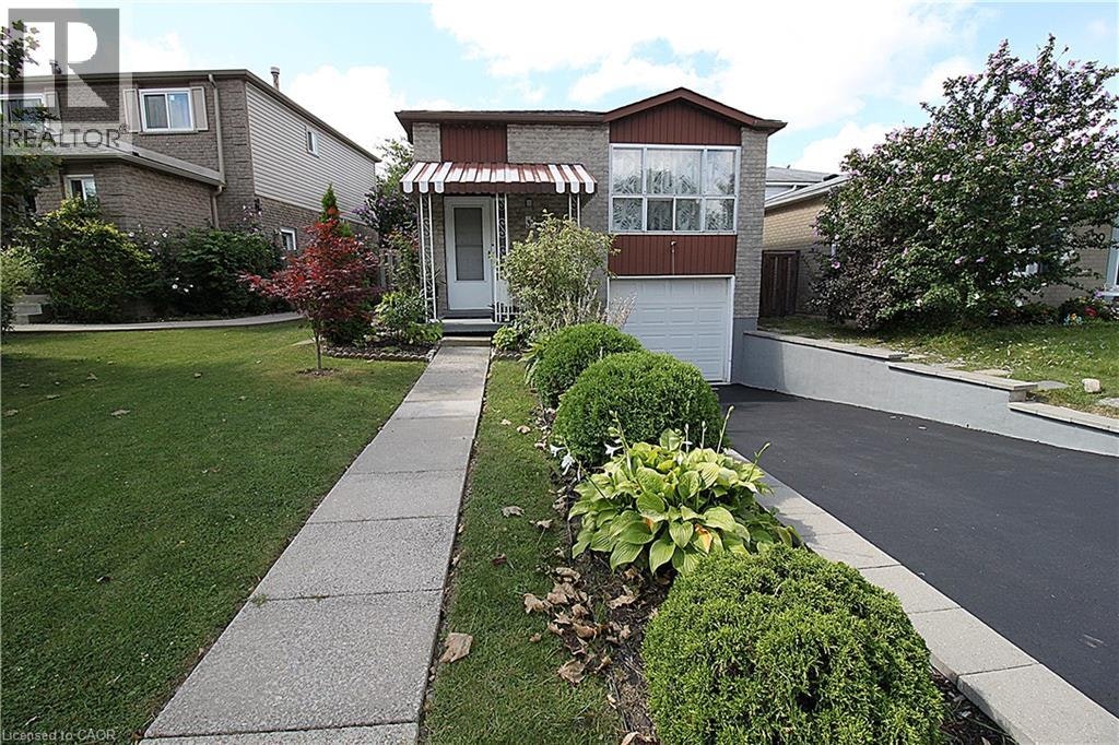 35 Garden Crescent, Hamilton, ON, L8V 4T3