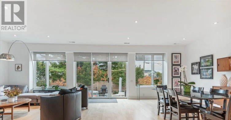 16 Forty First Street, Toronto, ON, M8W 3N5 - 18