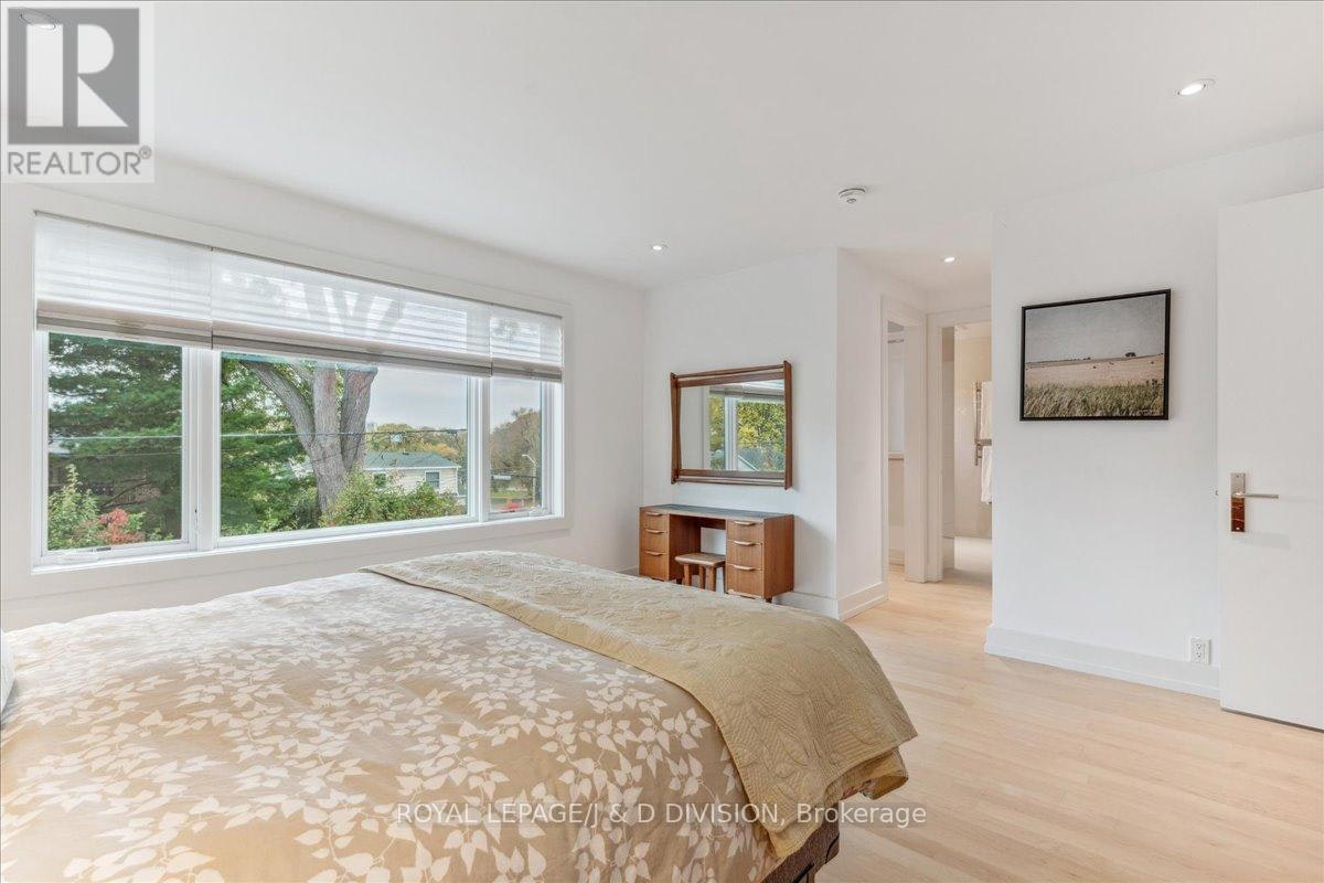 16 Forty First Street, Toronto, ON, M8W 3N5 - 25