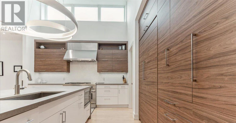 16 Forty First Street, Toronto, ON, M8W 3N5 - 10