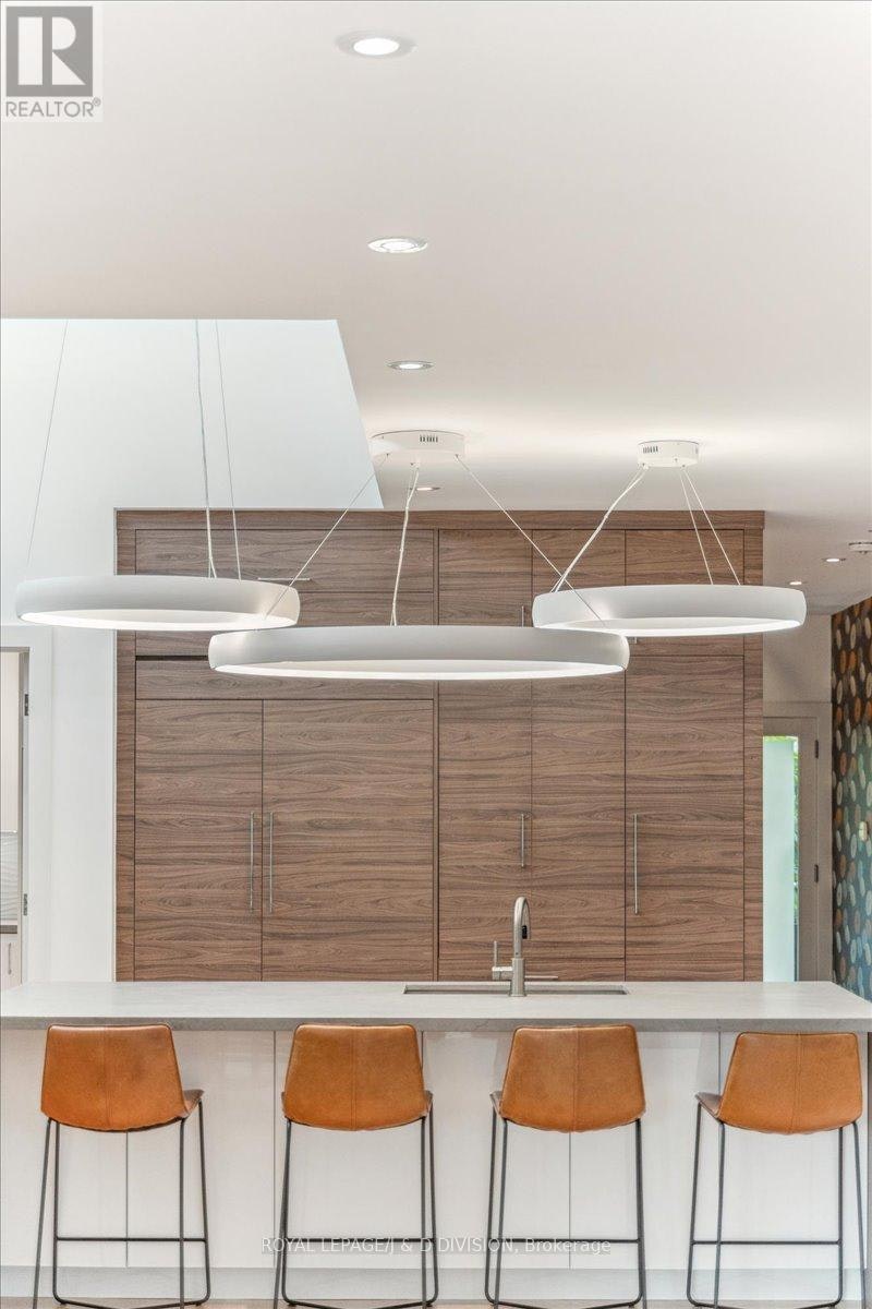16 Forty First Street, Toronto, ON, M8W 3N5 - 12