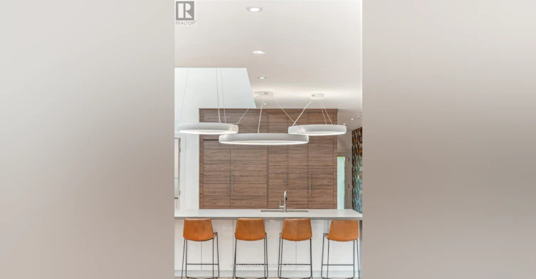 16 Forty First Street, Toronto, ON, M8W 3N5 - 12