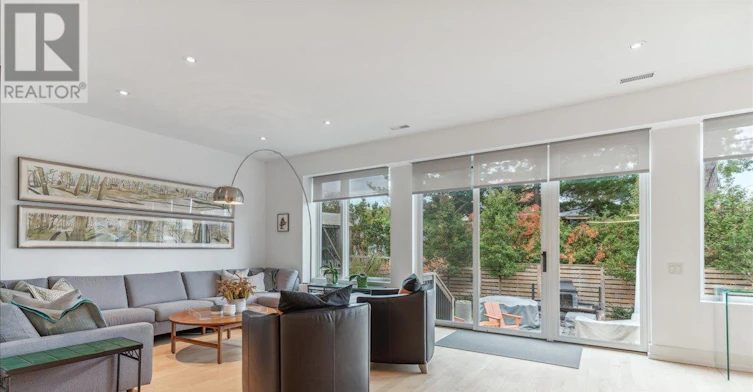 16 Forty First Street, Toronto, ON, M8W 3N5 - 17