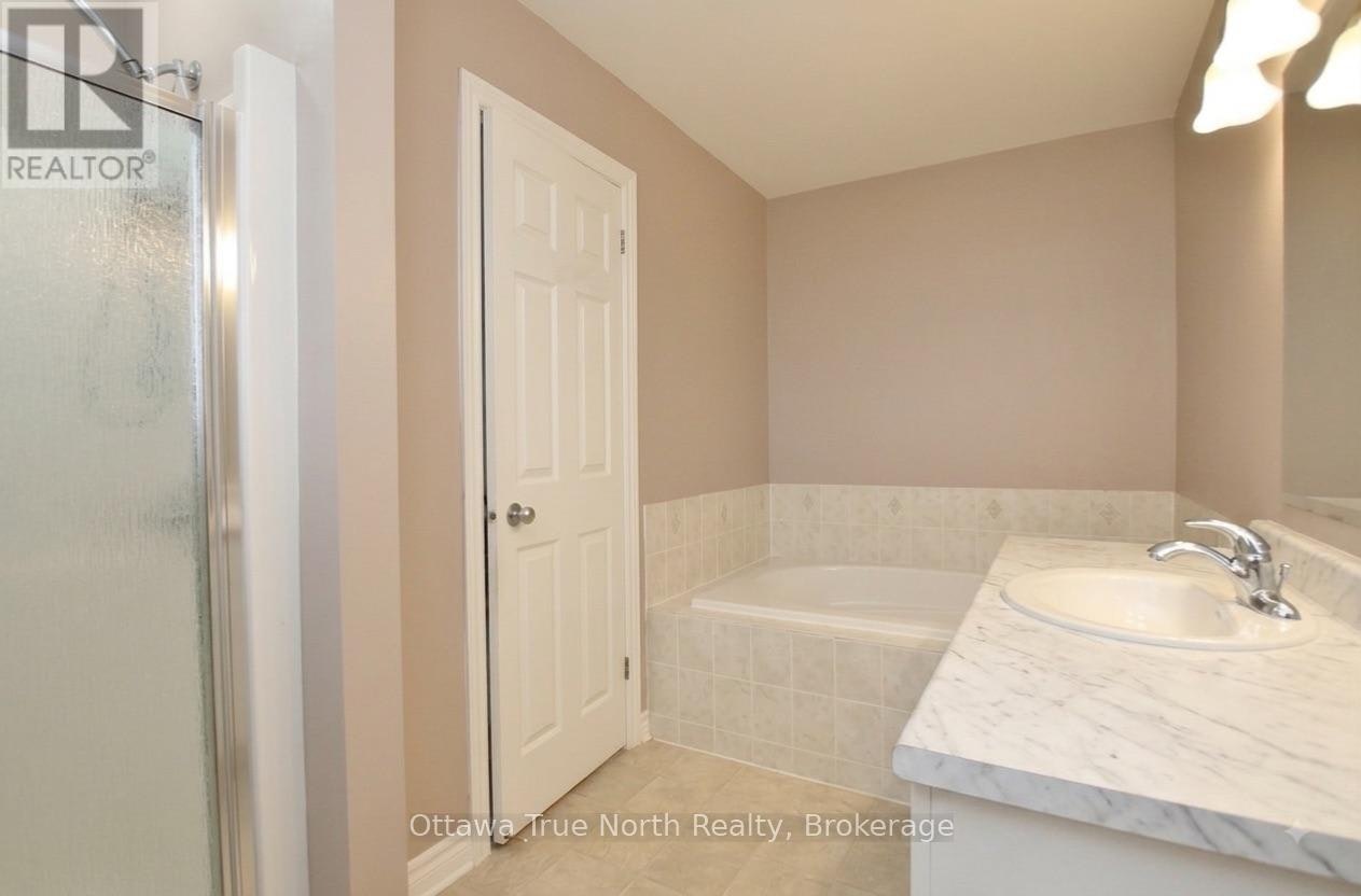 601 Malkowski Street, Ottawa, ON, K2K 0B4 - 10