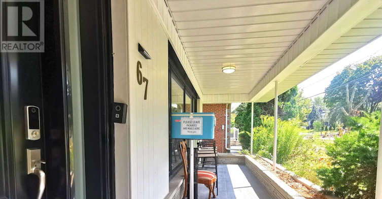 67 Burbank Drive, Toronto, ON, M2K 1N3 - 4