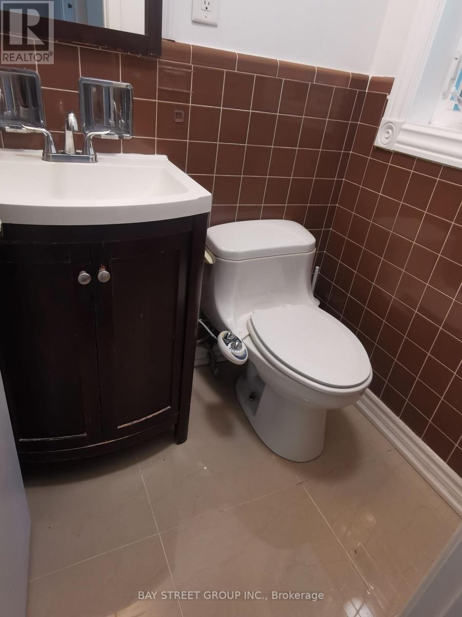 67 Burbank Drive, Toronto, ON, M2K 1N3 - 16