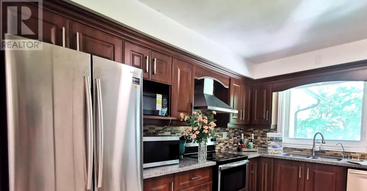 67 Burbank Drive, Toronto, ON, M2K 1N3 - 10