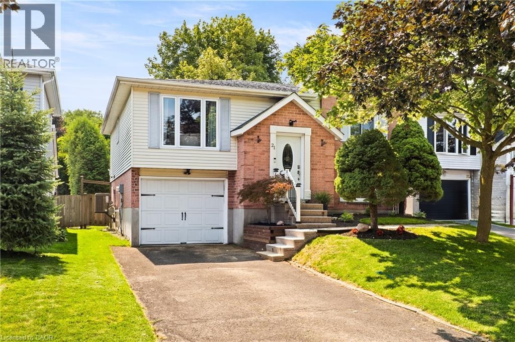 21 Golden Meadow Crescent, Kitchener, ON, N2N 2L7