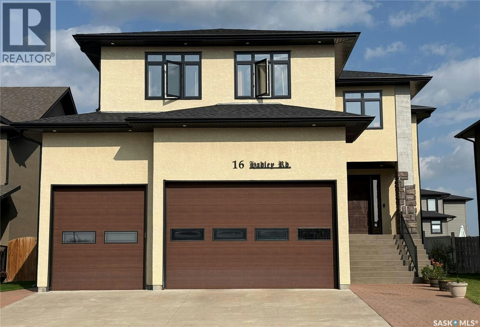 16 Hadley Road, Prince Albert, SK, S6X 0A4