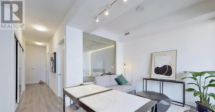 207-77 Shuter Street, Toronto, ON, M5B 0B8 - 4