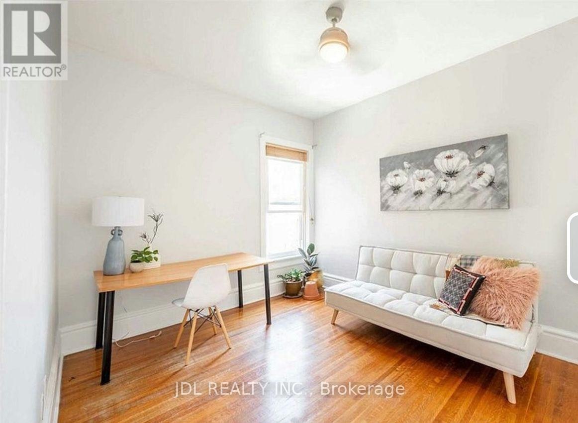 A 2ND FLOOR-137 Denison Ave Avenue, Toronto, ON, M5T 2N2 - 11