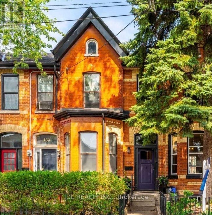 A 2ND FLOOR-137 Denison Ave Avenue, Toronto, ON, M5T 2N2