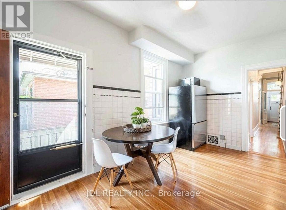 A 2ND FLOOR-137 Denison Ave Avenue, Toronto, ON, M5T 2N2 - 6