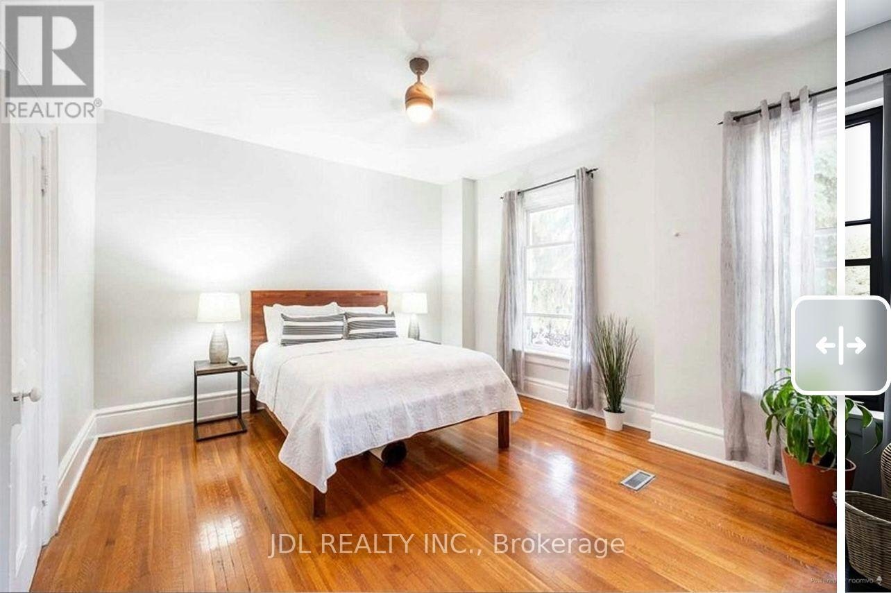 A 2ND FLOOR-137 Denison Ave Avenue, Toronto, ON, M5T 2N2 - 9