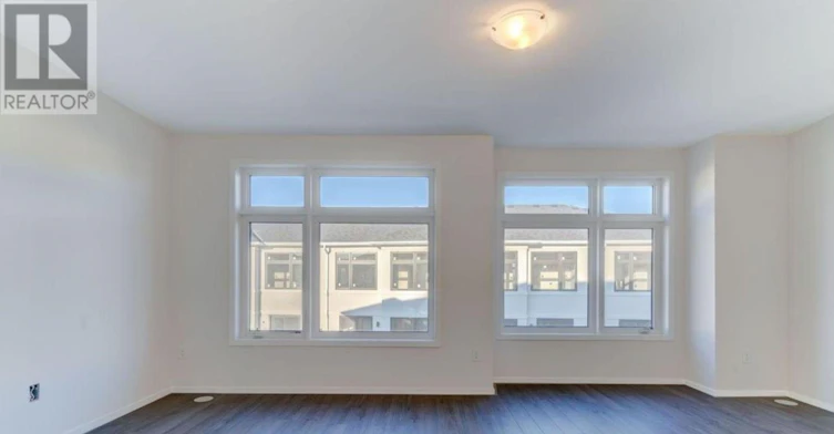 18 William Russell Lane, Richmond Hill, ON, L4C 5S6 - 2