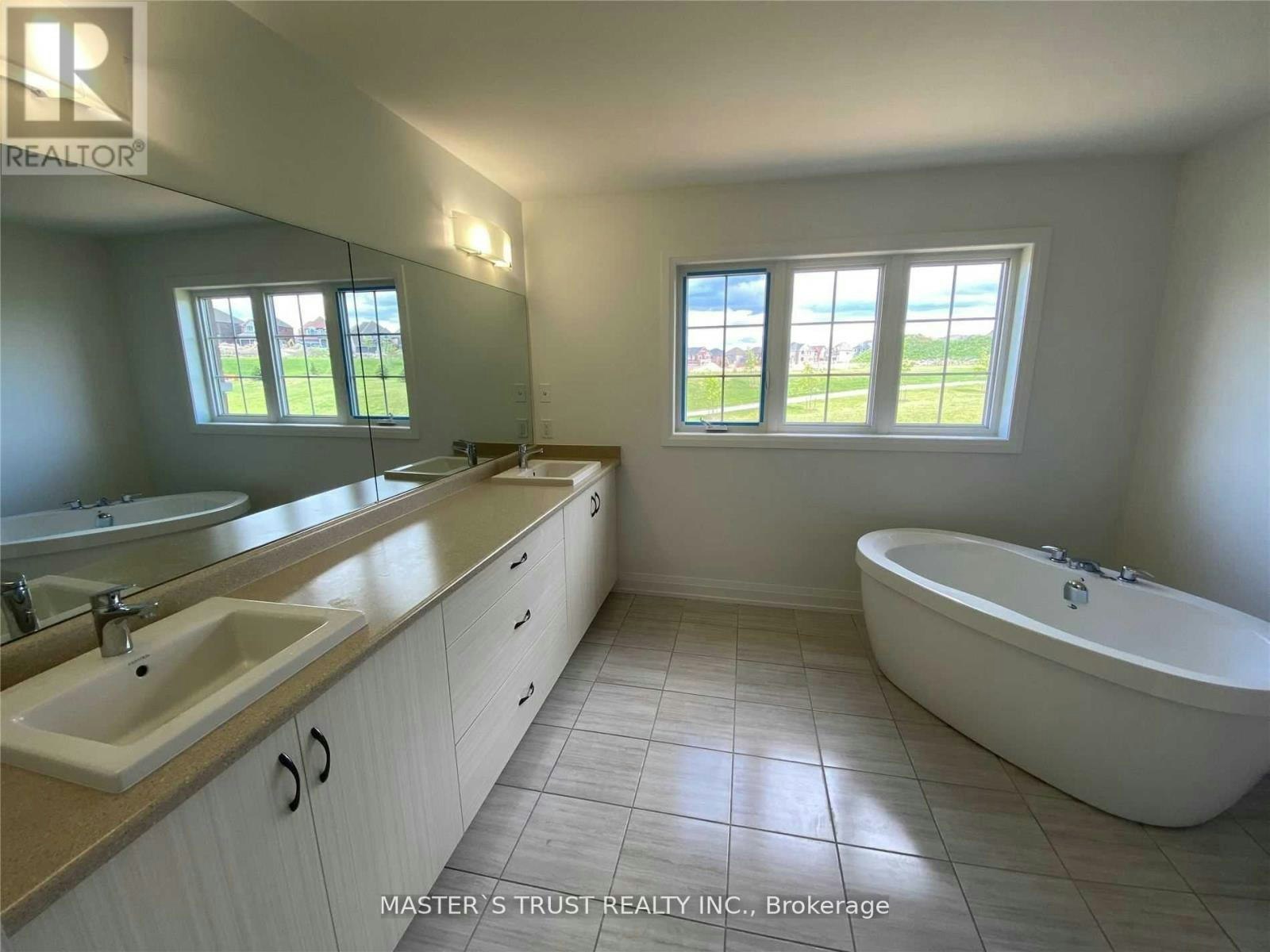 102 Frank Kelly Drive, East Gwillimbury, ON, L9N 0V3 - 10