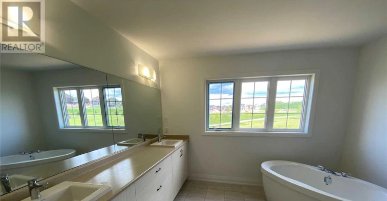 102 Frank Kelly Drive, East Gwillimbury, ON, L9N 0V3 - 10