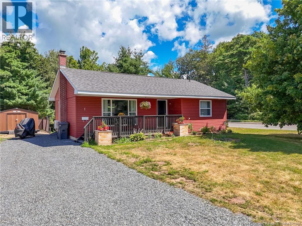 1 Onondaga Street, Oromocto, NB, E2V 1B4