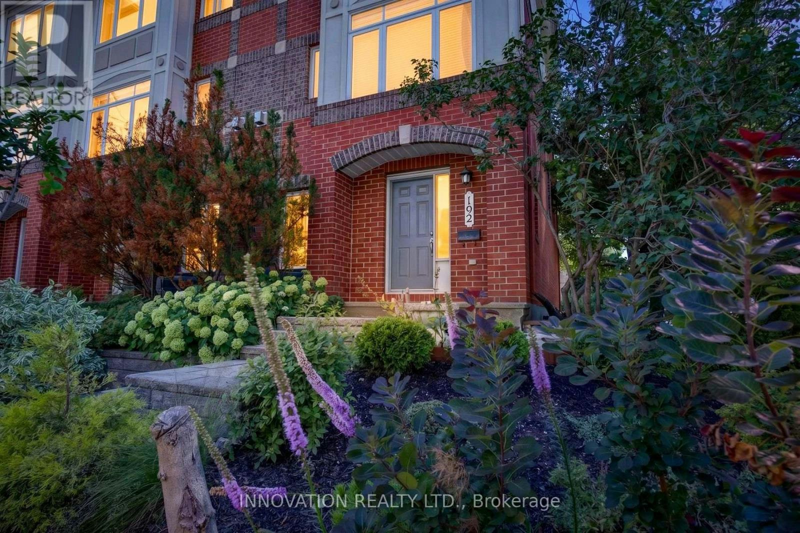 192 Clearview Avenue, Ottawa, ON, K1Z 1B8