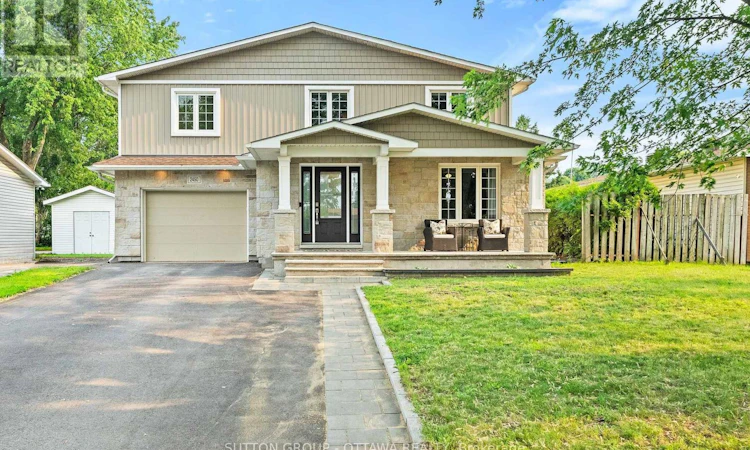 2450 Blackstone Crescent