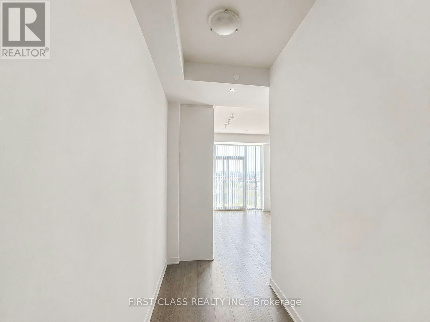 1017-60 Honeycrisp Crescent, Vaughan, ON, L4K 0N5 - 4