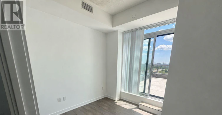 1017-60 Honeycrisp Crescent, Vaughan, ON, L4K 0N5 - 10