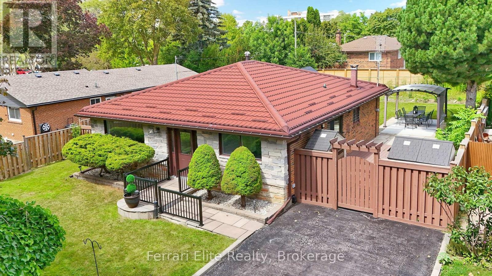 73 Farley Crescent, Toronto, ON, M9R 2A5