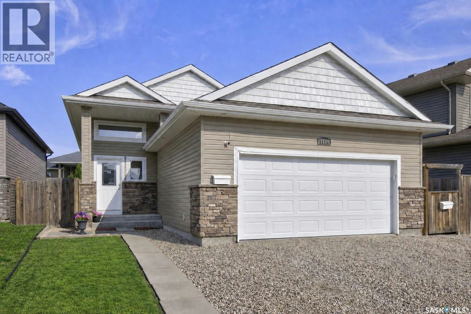 1114 Hargreaves Way, Saskatoon, SK, S7R 0H2