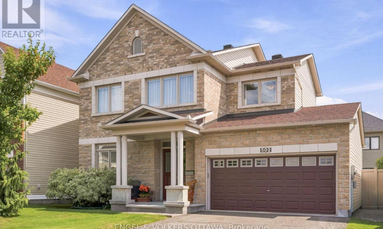 502 Caracole Way