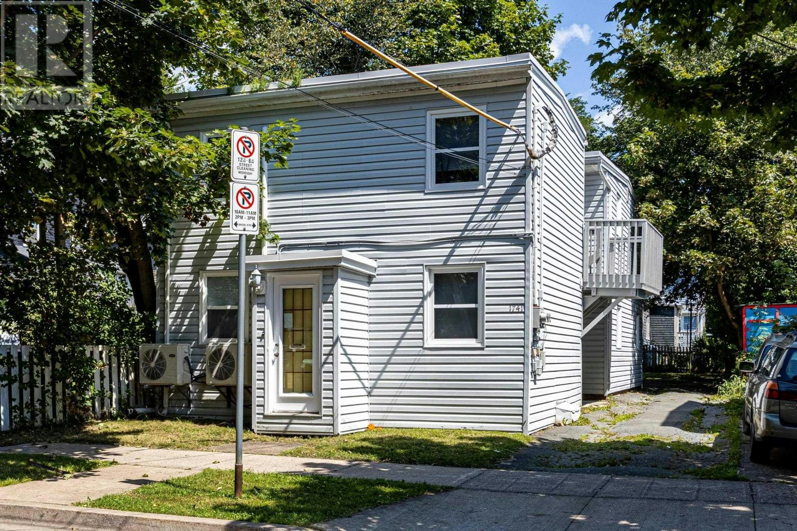 1741 Chestnut Street, Halifax, NS, B3H 3T5