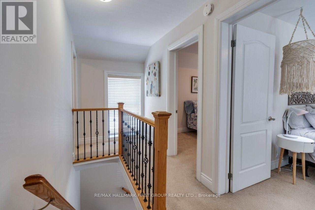 26 Whiting Avenue, Oshawa, ON, L1H 3T3 - 8